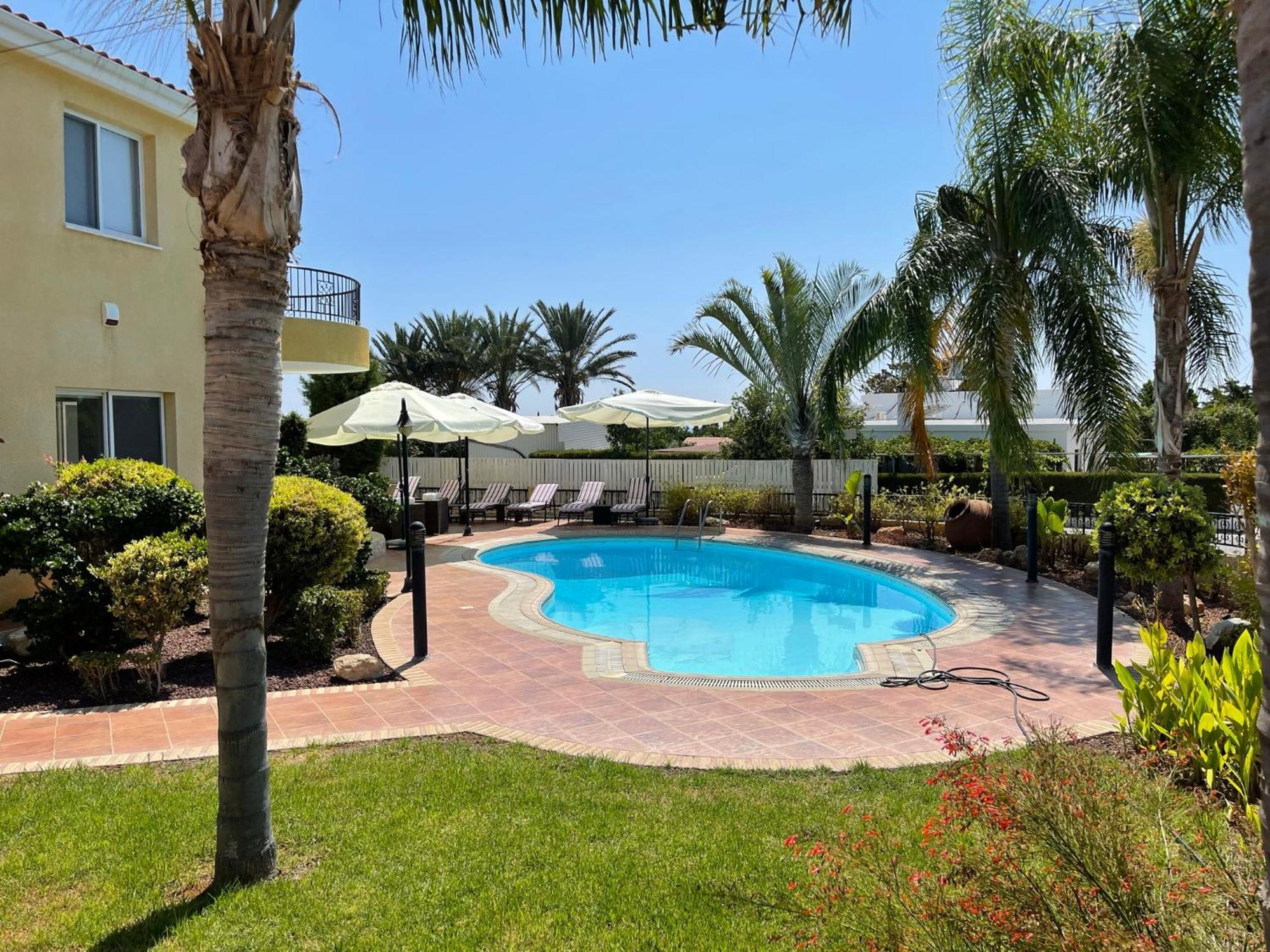 Coral Bay New Furnished Private With Pool Villa Peyia